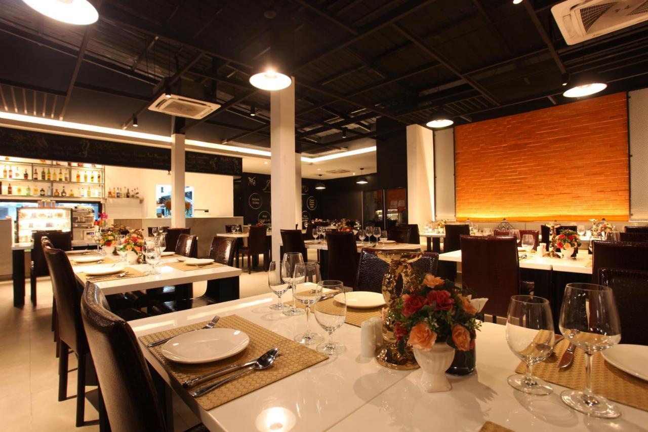 The Aristo By Holy Cow, 4-Br Loft, 150 M2, Pool View Aparthotel Сурин Бийч Екстериор снимка